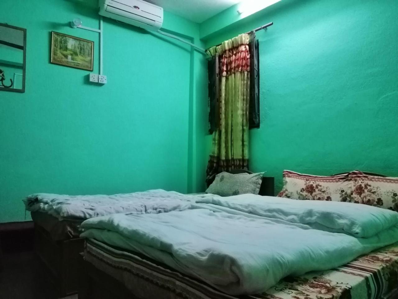 Anmol Guest House كاتماندو المظهر الخارجي الصورة