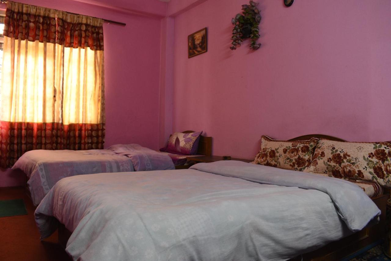 Anmol Guest House كاتماندو المظهر الخارجي الصورة
